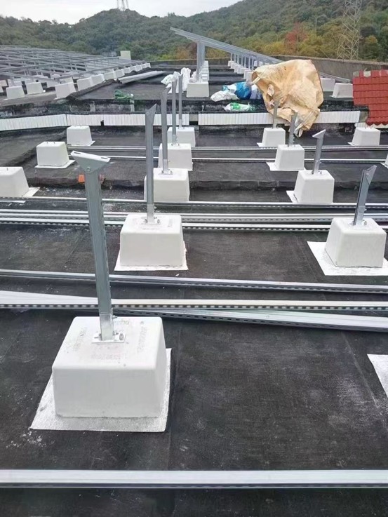 Industrial and commercial roof